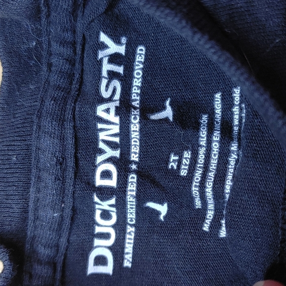 ❗$1 Bundled❗DUCK DYNASTY Black Long Sleeve Graphic Shirt - Picture 2 of 2